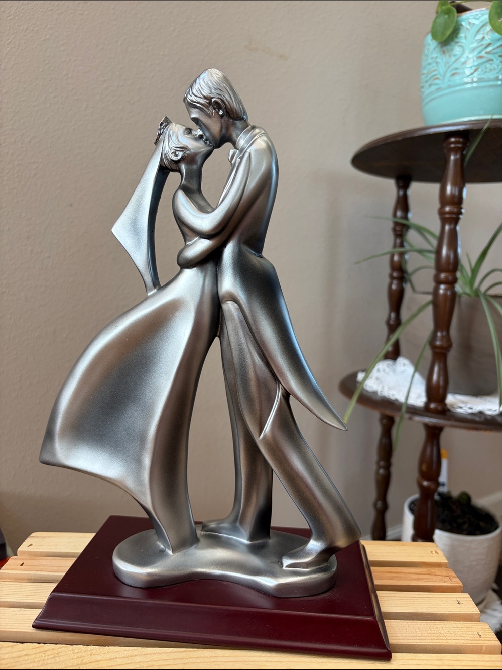 Silver Romantic Wedding Couple Sculpture - Home Art Decor
